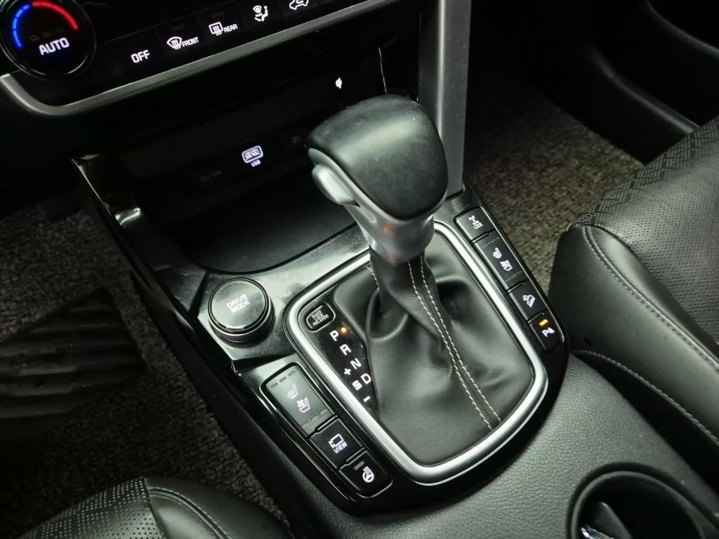 KIA Seltos - Vista 8