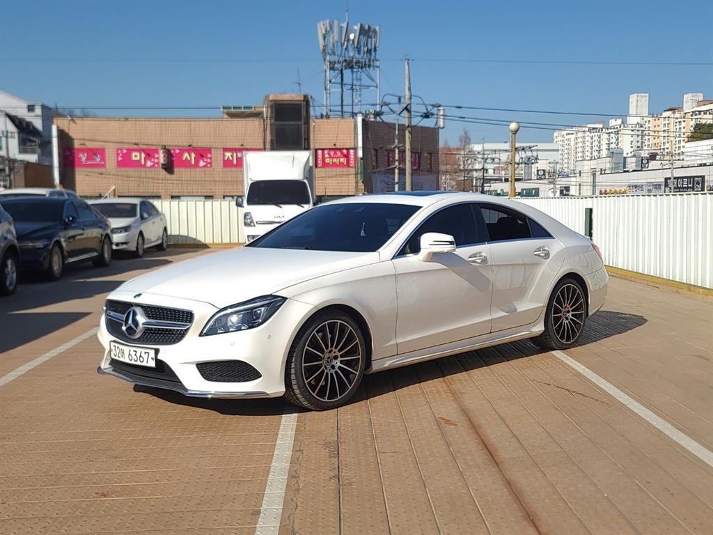 Mercedes Benz CLS Class 2017 Blanco - Importación desde Corea - HF Imports Iquique - Foto 1