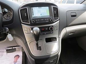 HYUNDAI Starex - Vista 12