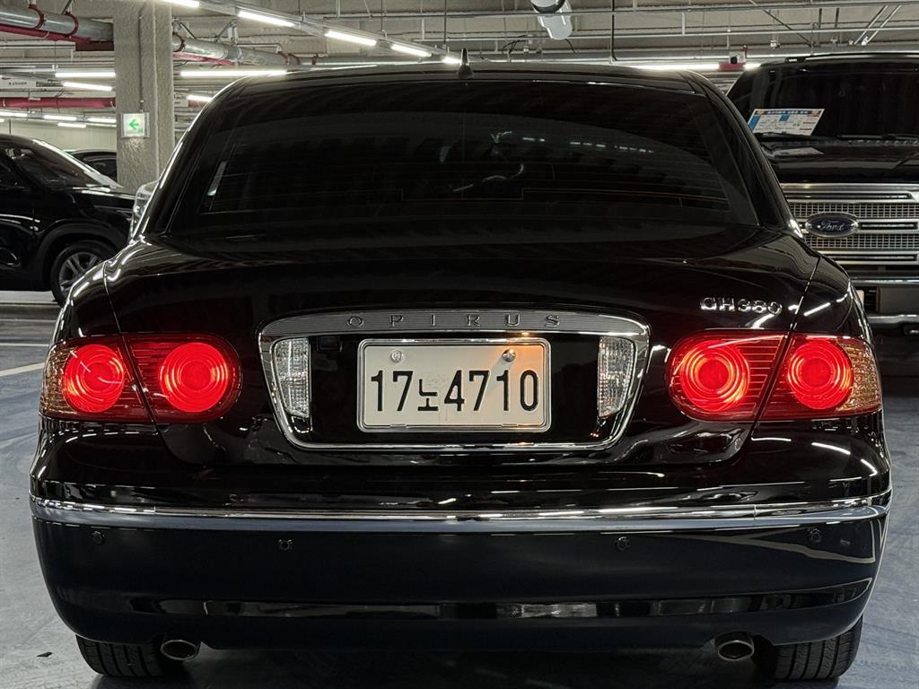 KIA Opirus - Vista 4