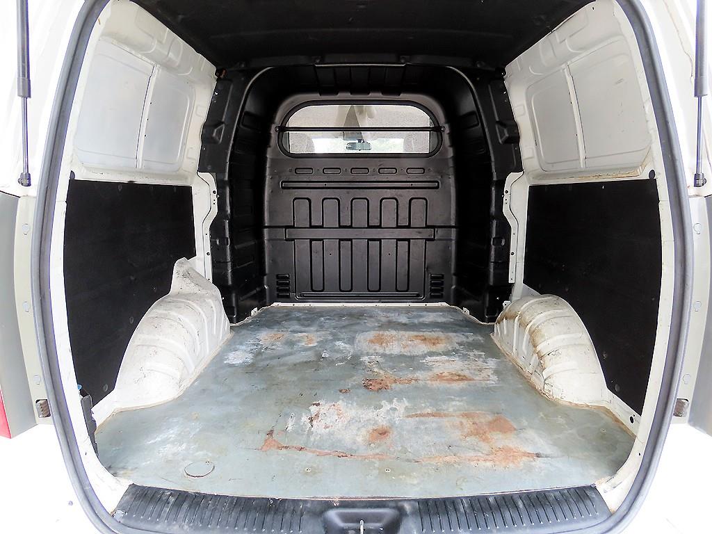 HYUNDAI Starex 2014 Blanco - Importación desde Corea - HF Imports Iquique - Foto 16