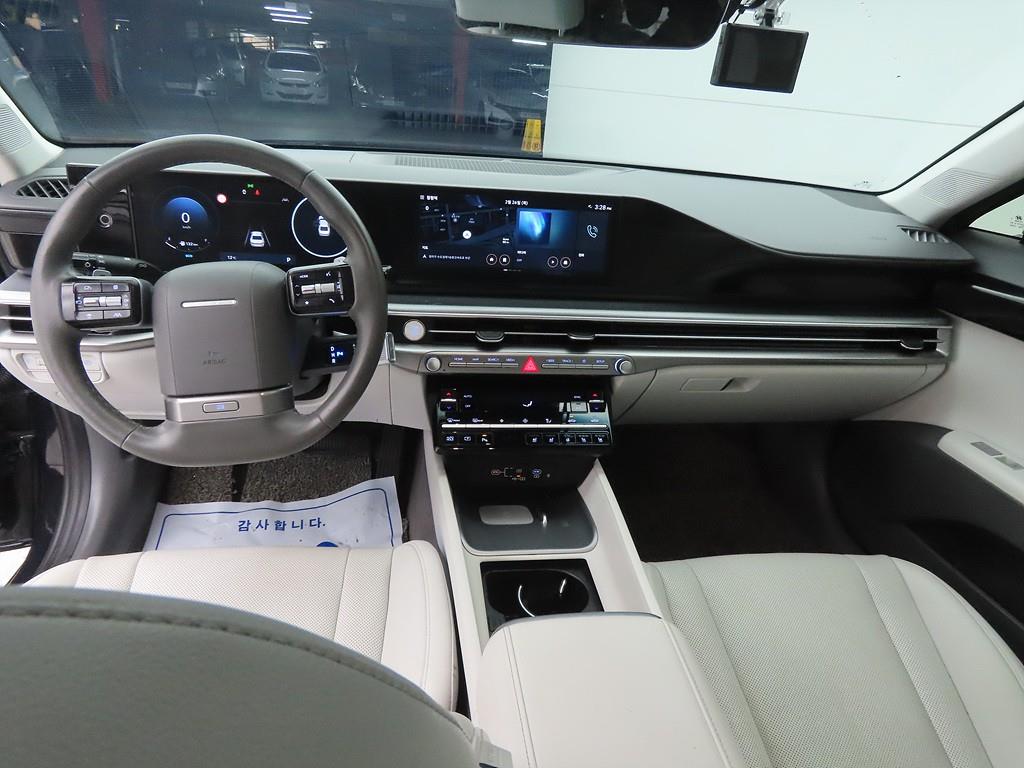 HYUNDAI Grandeur - Vista 7