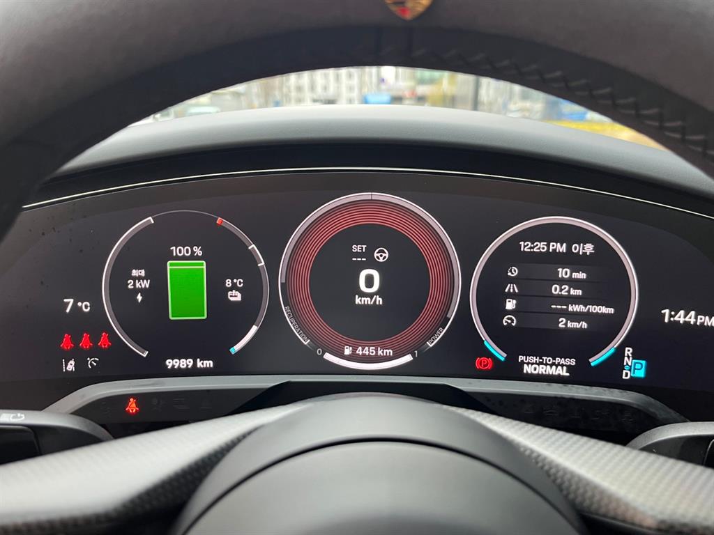 Porsche Taycan - Vista 8