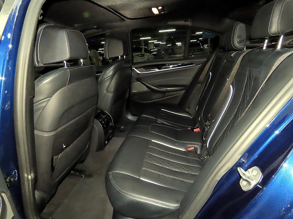 BMW 5 Series - Vista 7