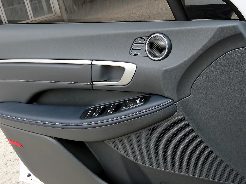 HYUNDAI Sonata - Vista 11