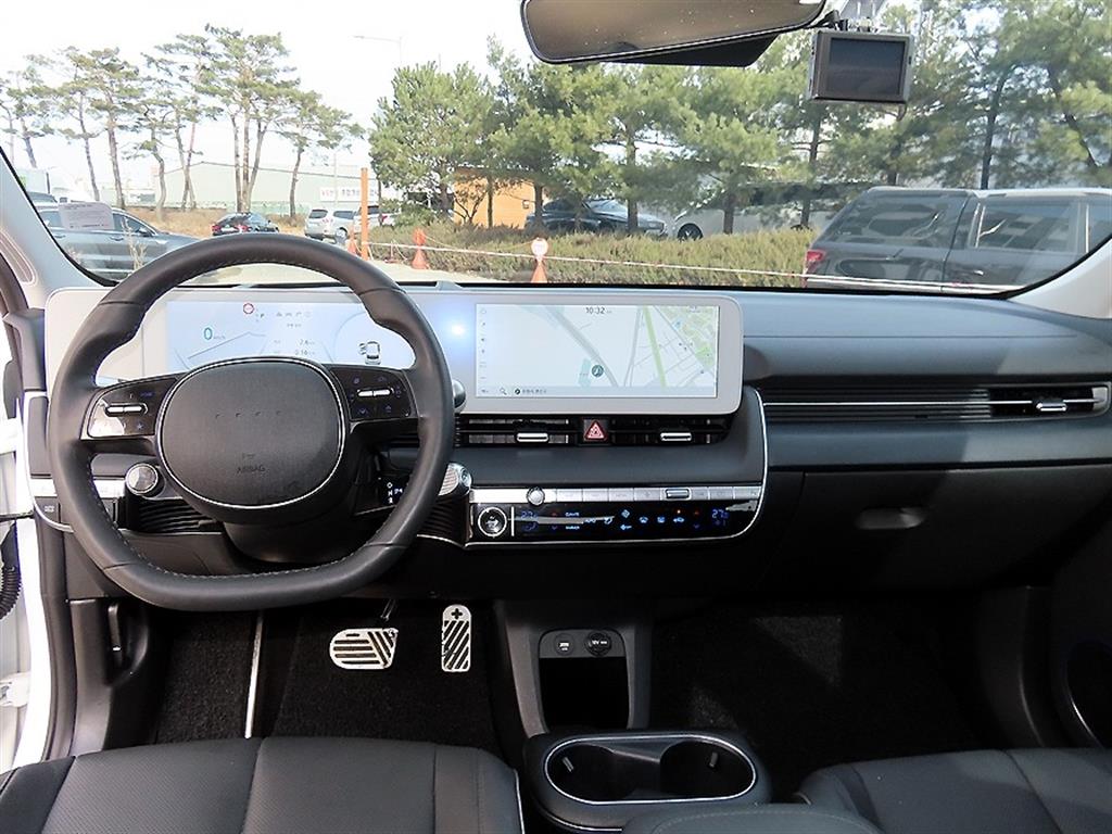 HYUNDAI Ioniq 5 - Vista 7