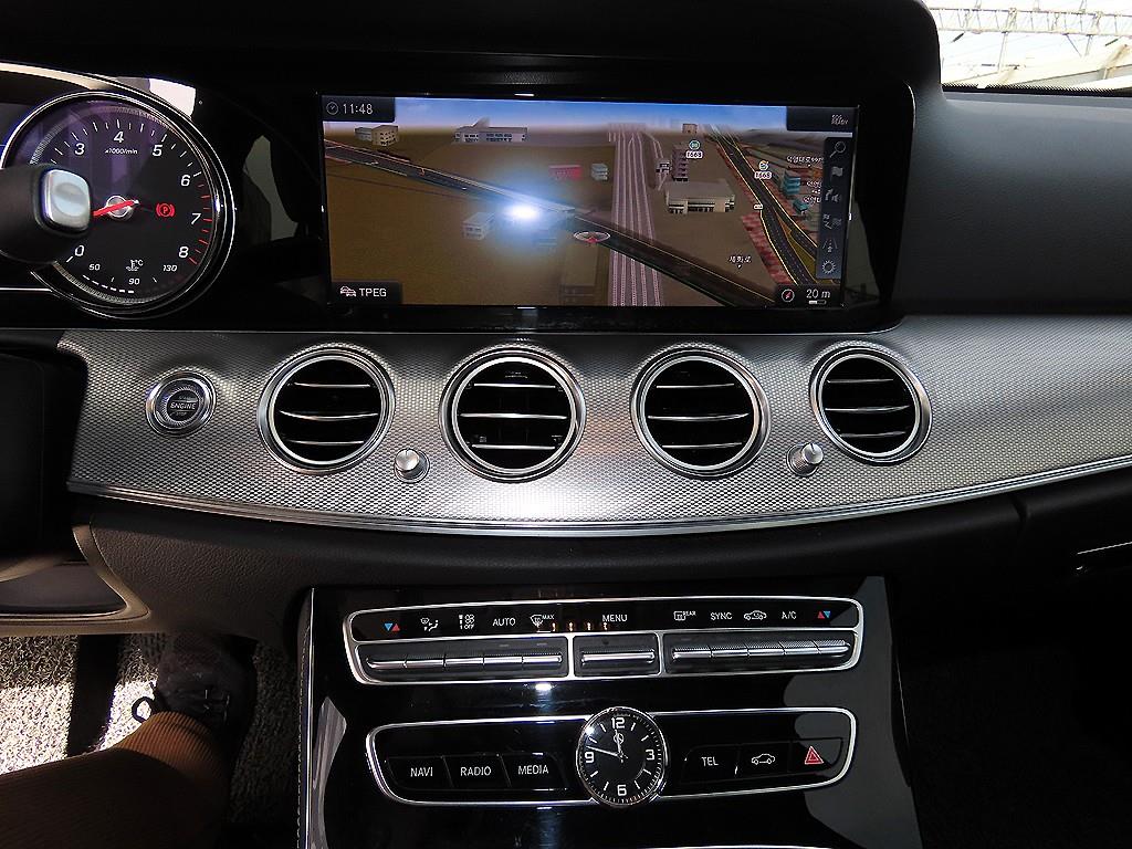 Mercedes Benz E class 2019 Negro - Importación desde Corea - HF Imports Iquique - Foto 14