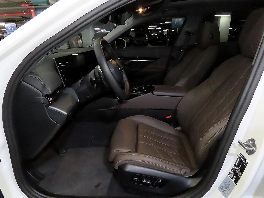 BMW 5 Series - Vista 6