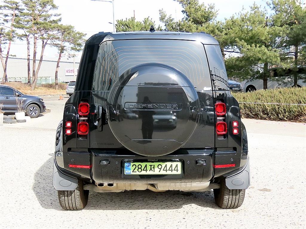 Land Rover Defender - Vista 4