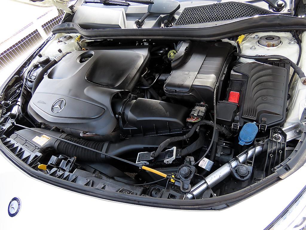 Mercedes Benz CLA Class 2018 Blanco - Importación desde Corea - HF Imports Iquique - Foto 19