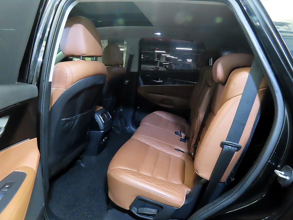 KIA Sorento - Vista 7
