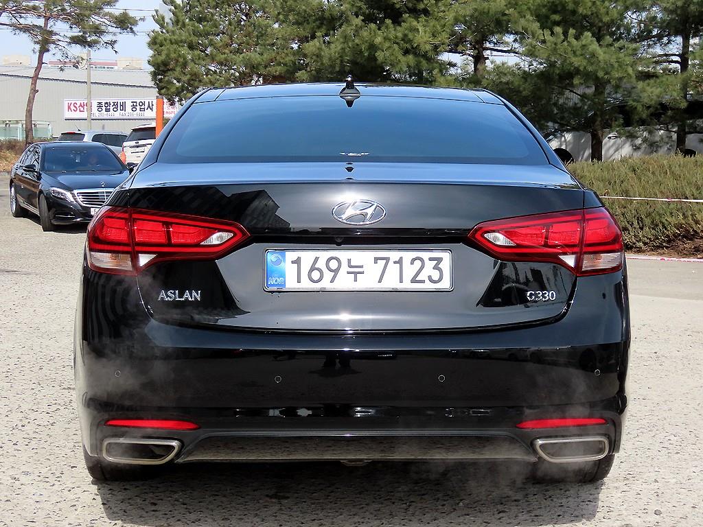 HYUNDAI Aslan - Vista 4