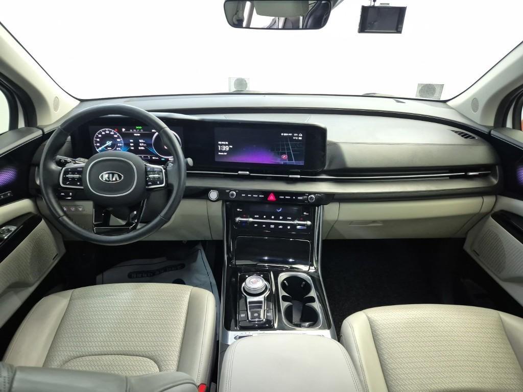 KIA Carnival - Vista 7