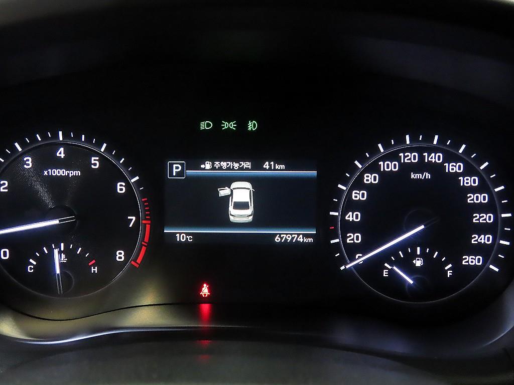 Genesis G80 - Vista 9