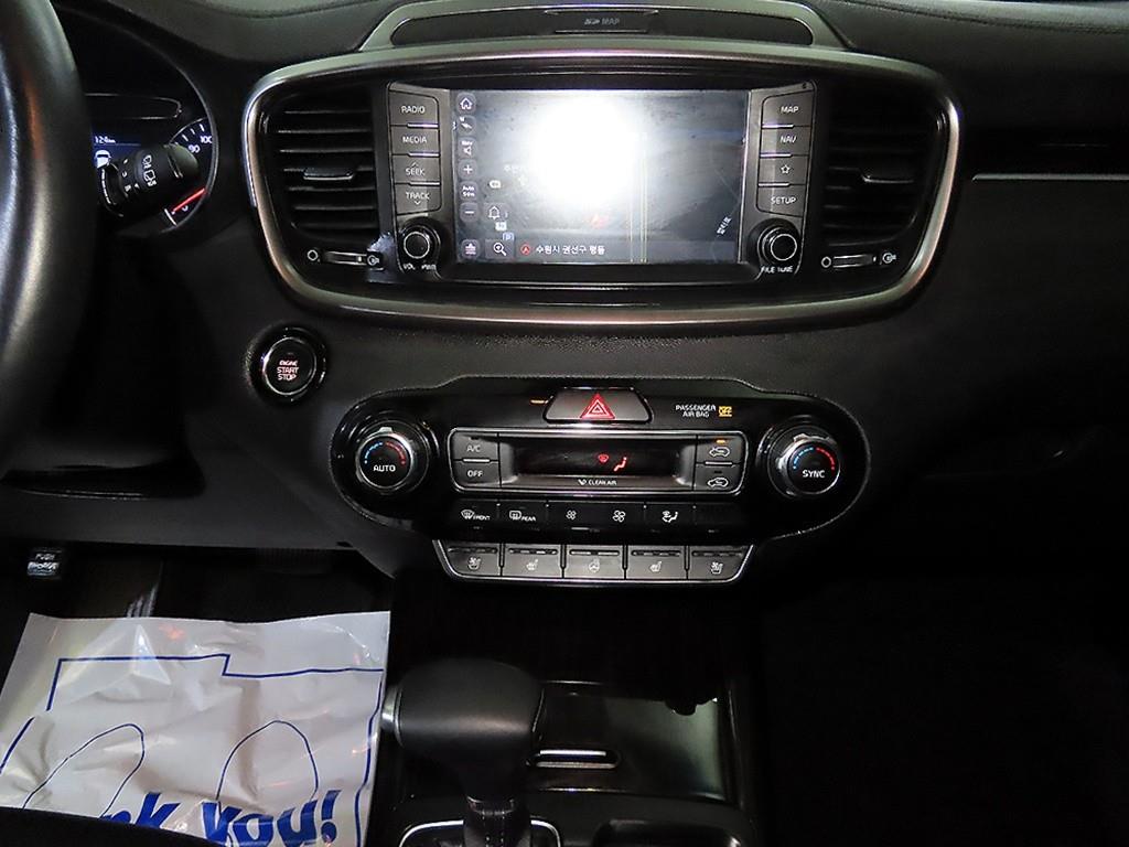 KIA Sorento - Vista 11