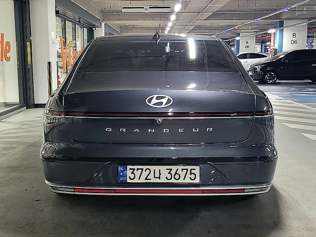 HYUNDAI Grandeur - Vista 5