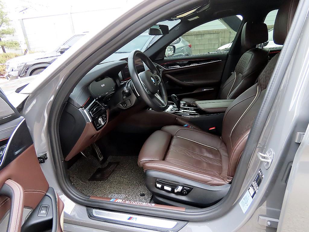 BMW 5 Series - Vista 5