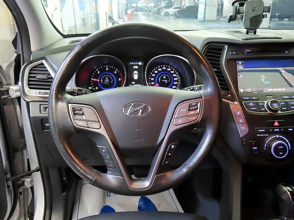 HYUNDAI Maxcruz - Vista 8