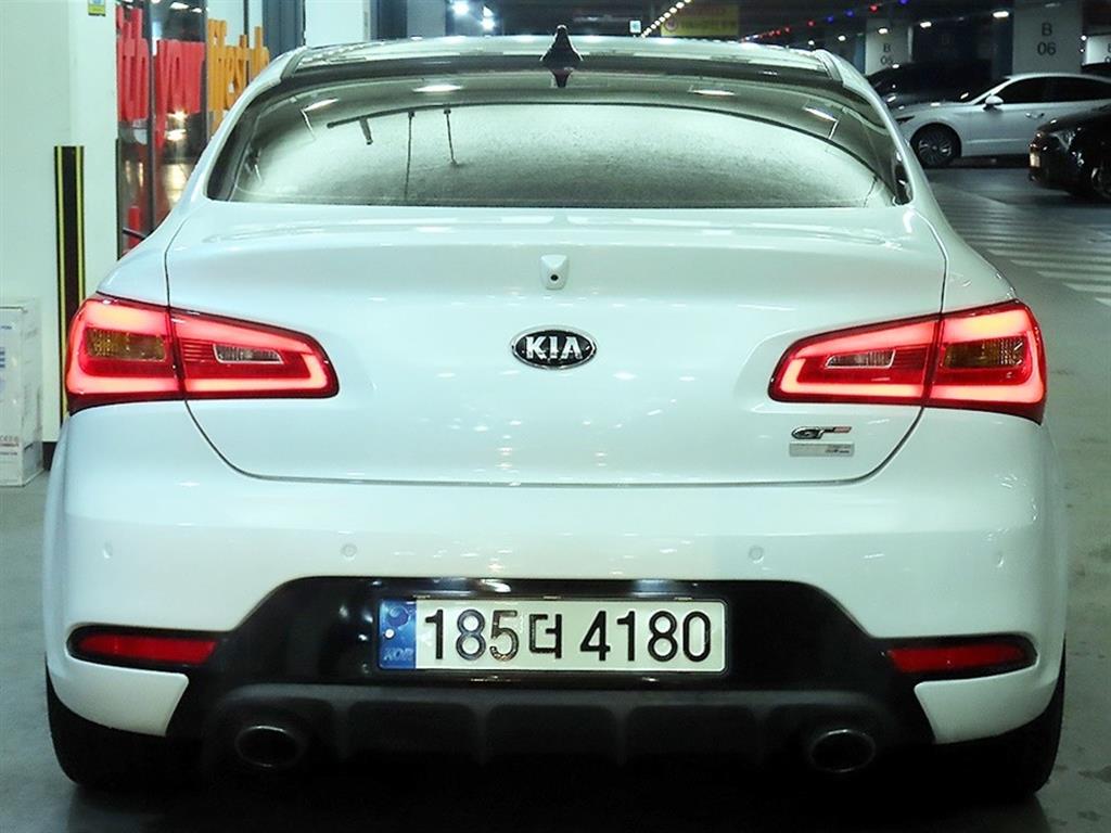 KIA K3 - Vista 5