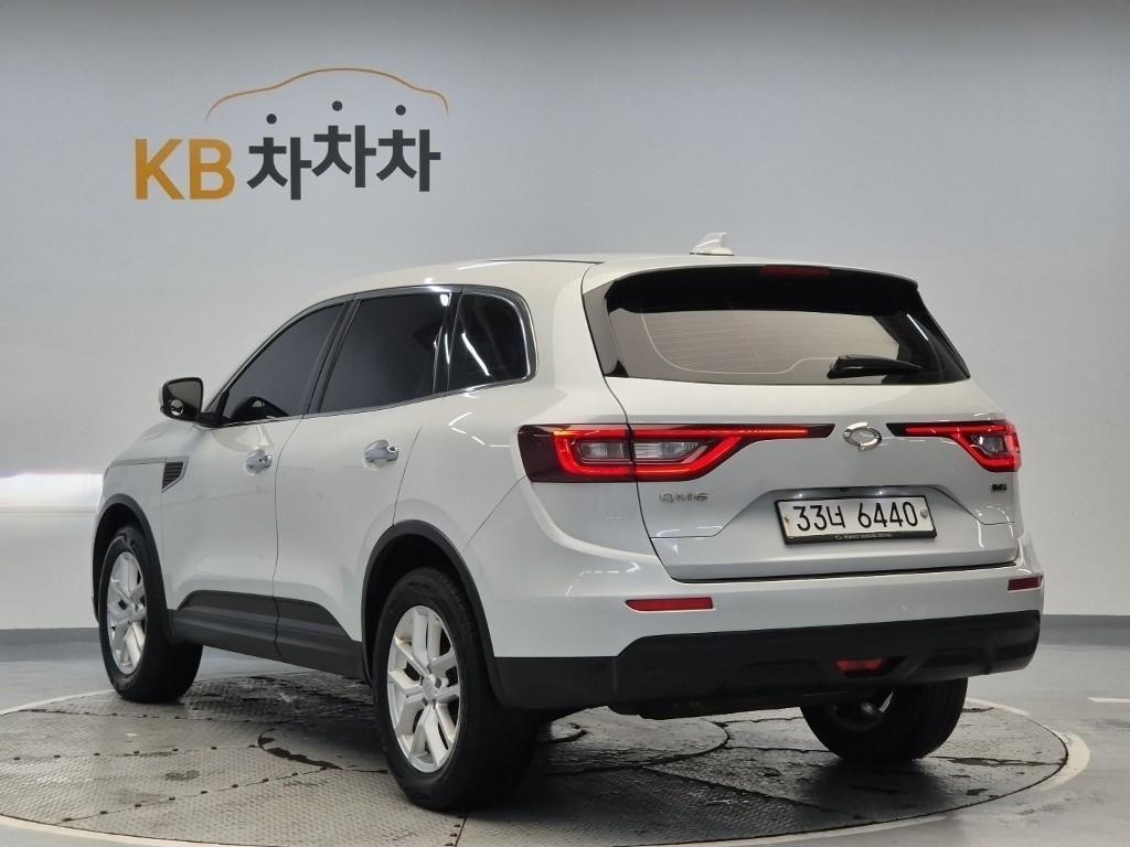 SAMSUNG QM6 - Vista 2