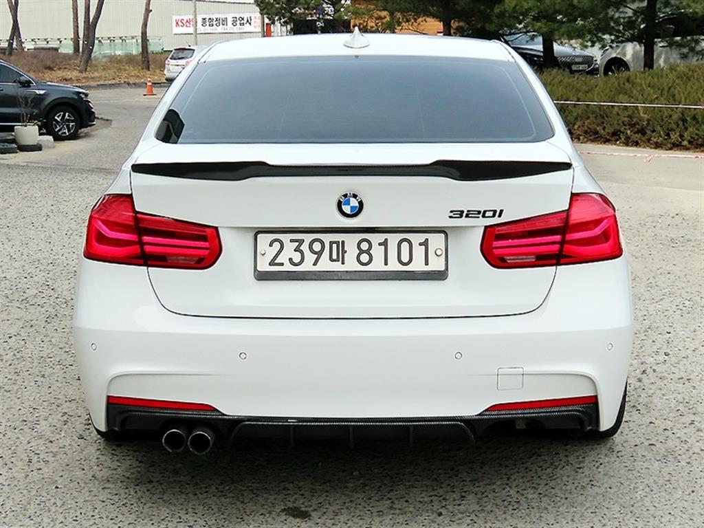 BMW 3 series - Vista 4