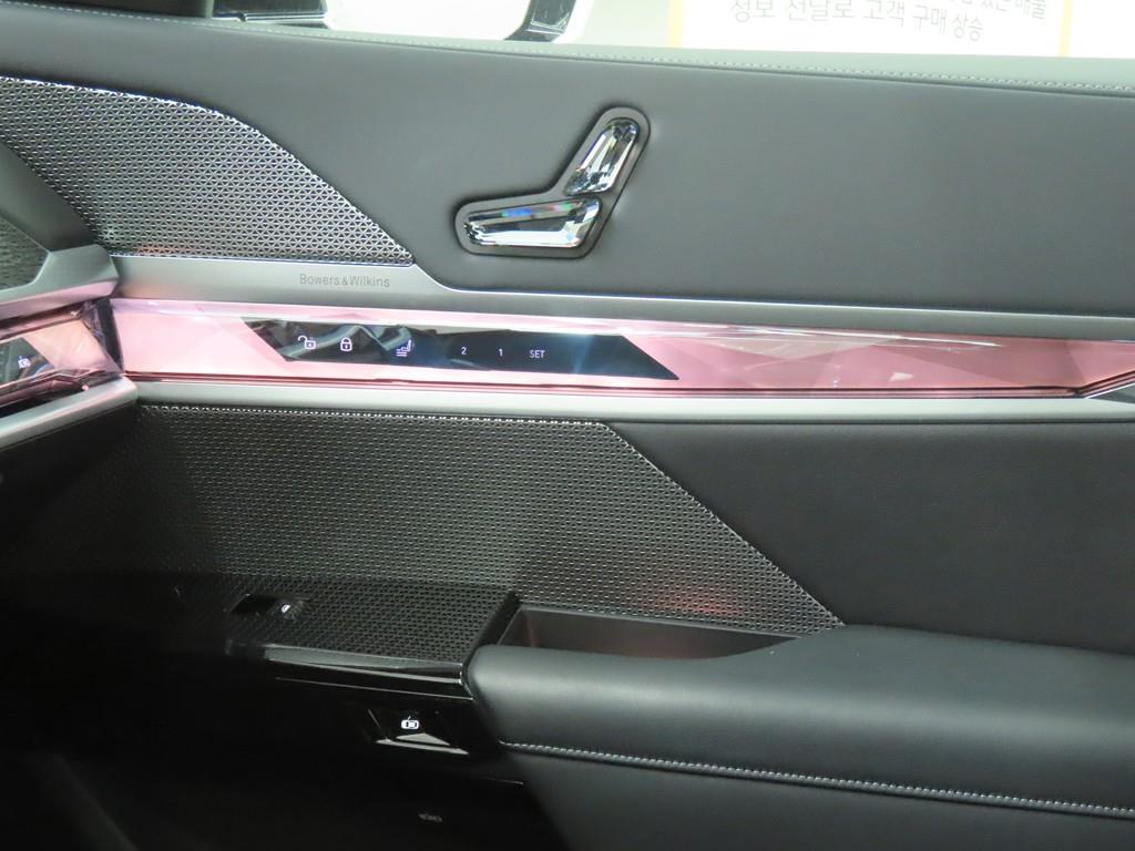 BMW 7 Series 2024 Negro - Importación desde Corea - HF Imports Iquique - Foto 16