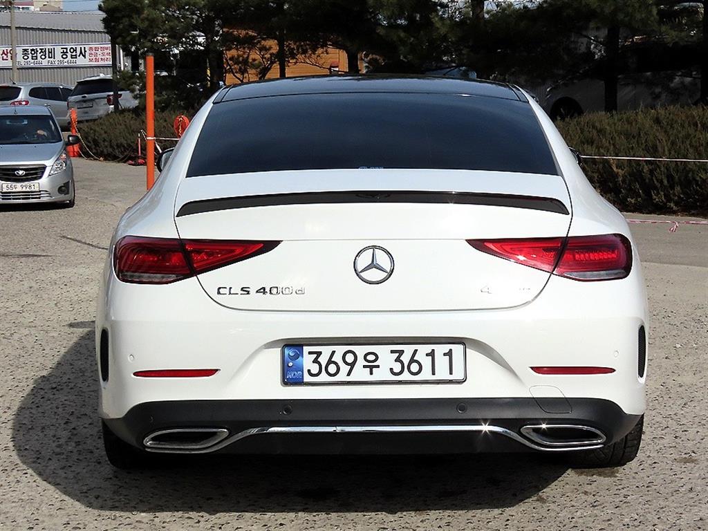 Mercedes Benz CLS Class - Vista 4