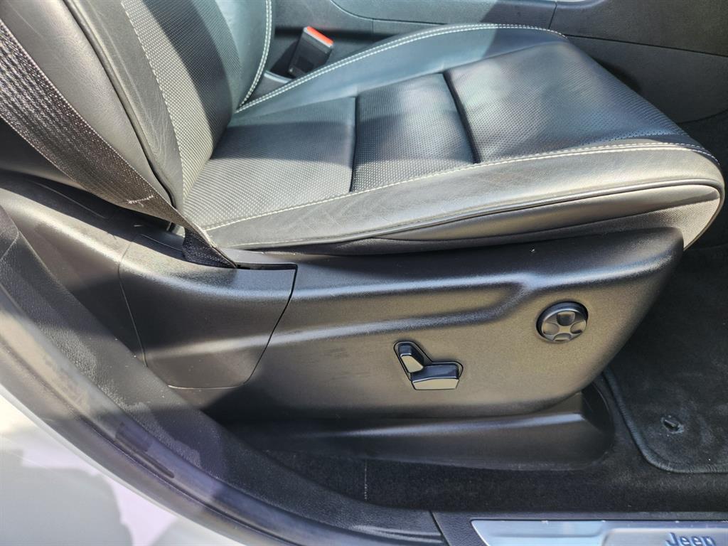 Jeep Cherokee - Vista 12