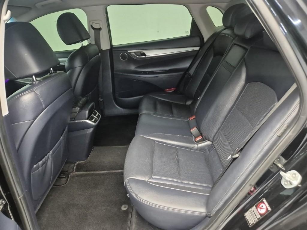 HYUNDAI Grandeur - Vista 10