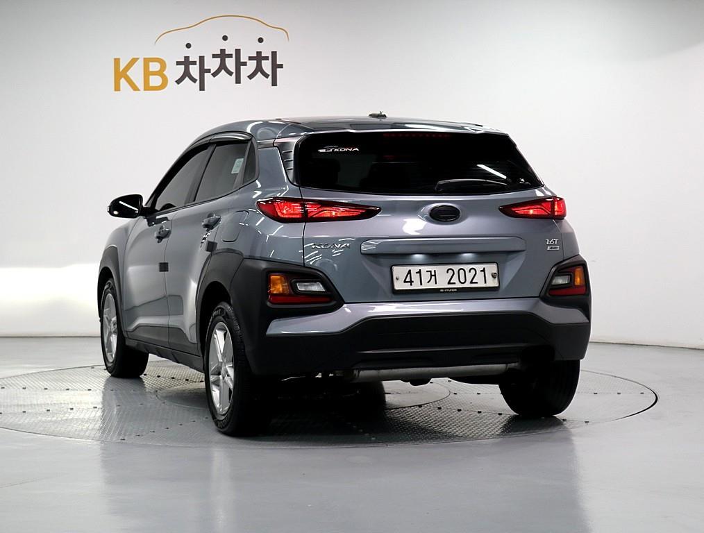 HYUNDAI Kona - Vista 4