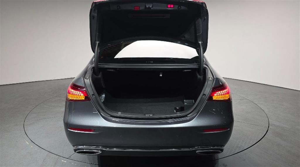 Mercedes Benz E class 2021 Gris - Importación desde Corea - HF Imports Iquique - Foto 19