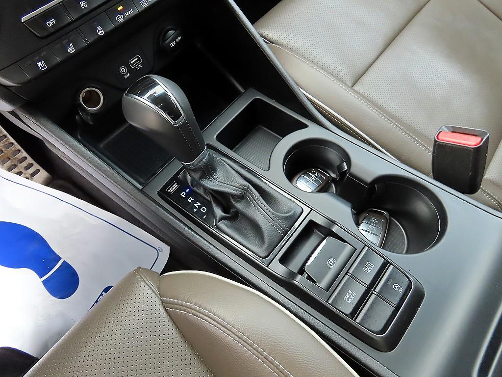 HYUNDAI Tucson - Vista 10