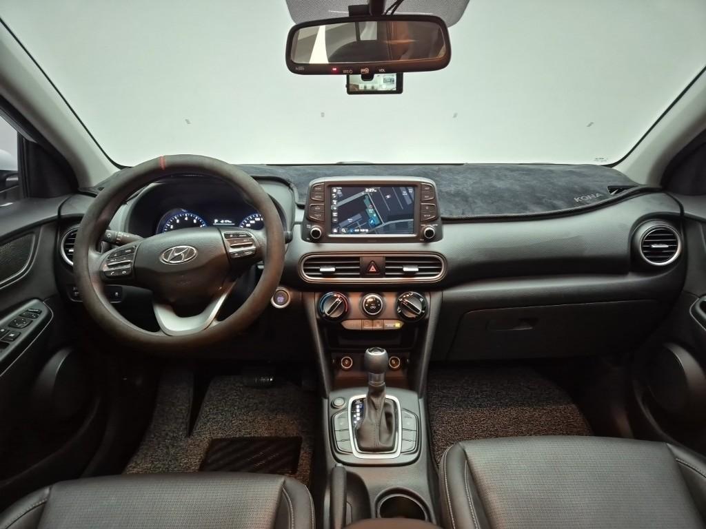 HYUNDAI Kona - Vista 8