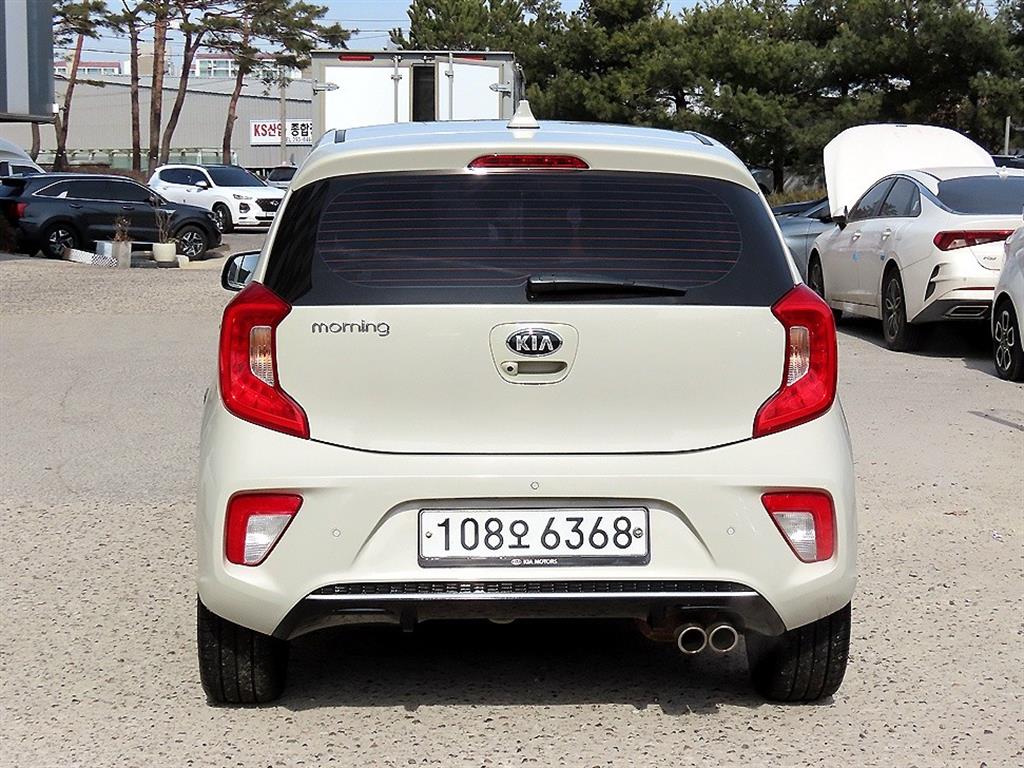 KIA Morning - Vista 4