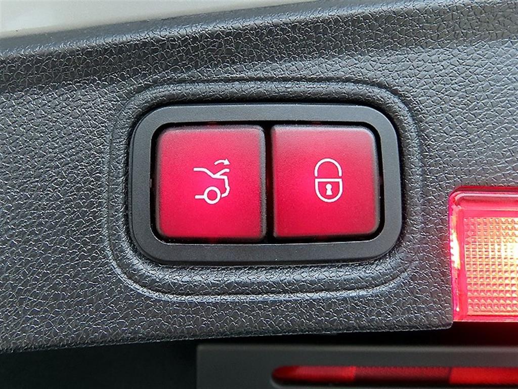 Mercedes Benz C Class 2019 Plateado - Importación desde Corea - HF Imports Iquique - Foto 18