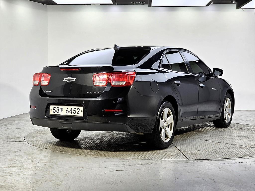 Chevrolet Malibu - Vista 4