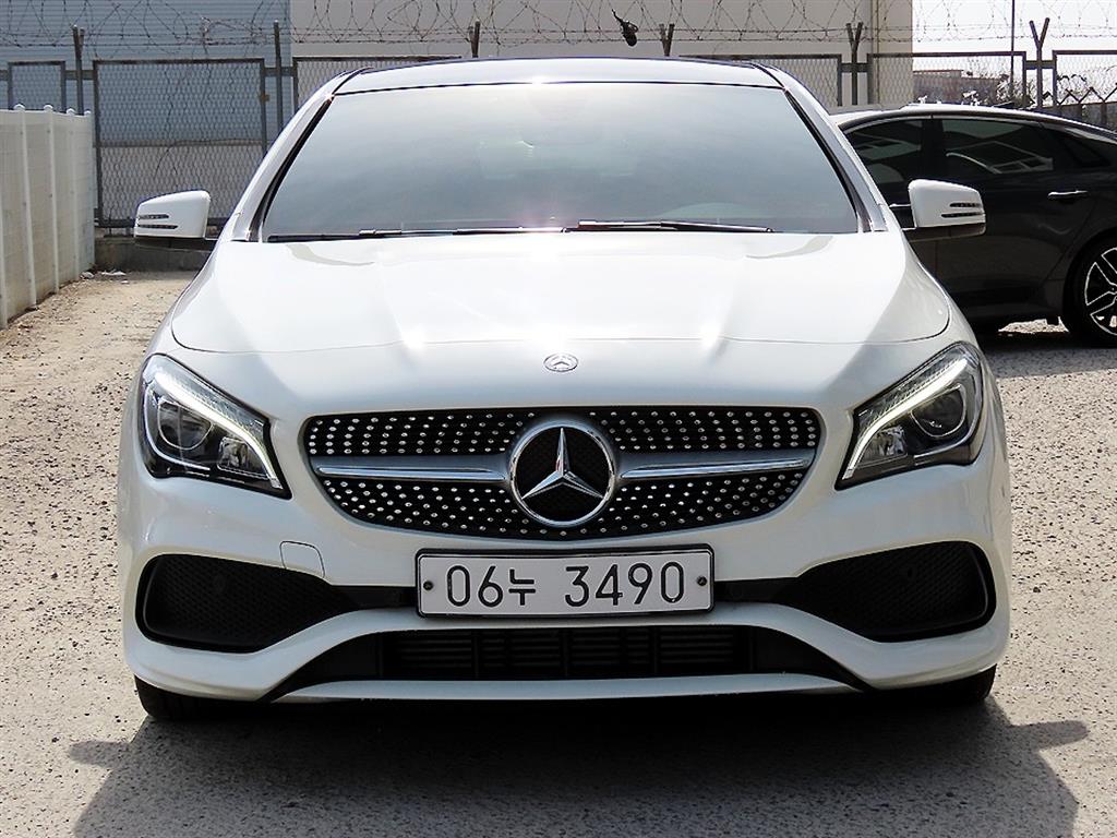 Mercedes Benz CLA Class 2018 Blanco - Importación desde Corea - HF Imports Iquique - Foto 1