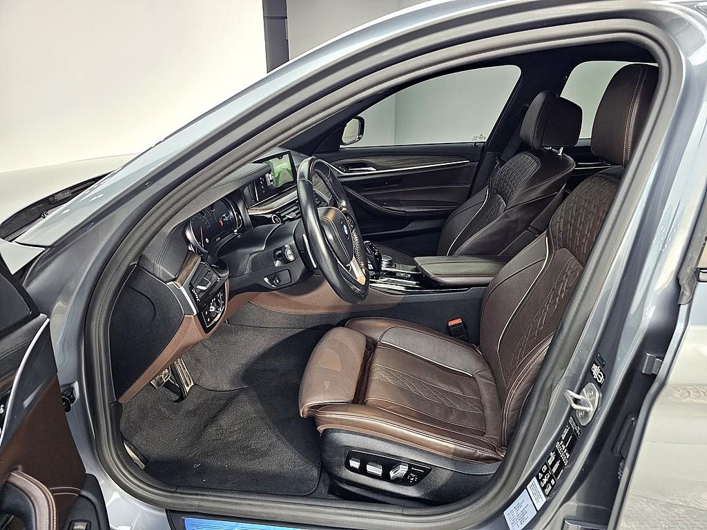 BMW 5 Series - Vista 8