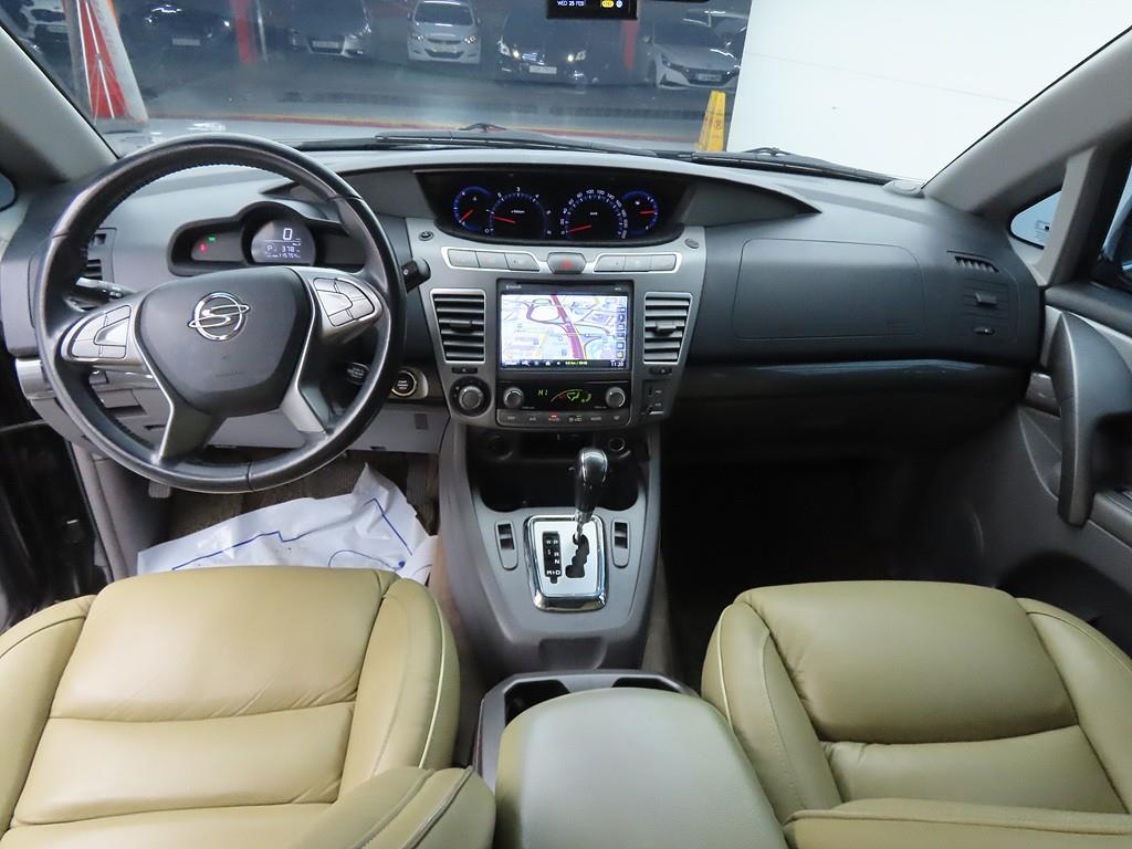 Ssangyong Korando - Vista 5