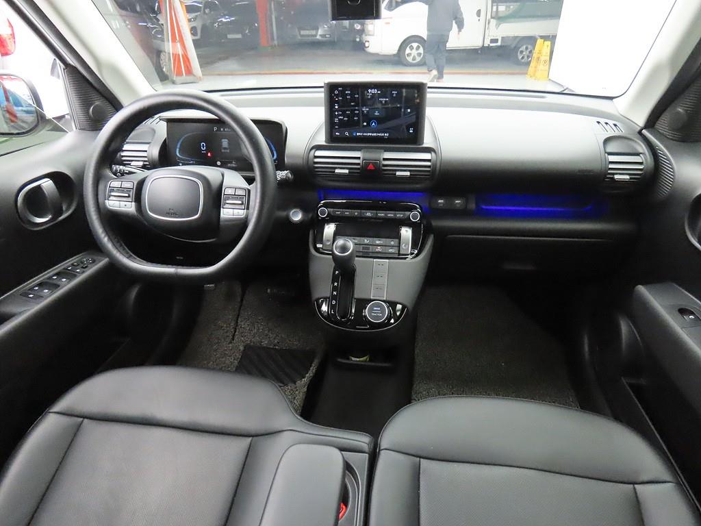 HYUNDAI Casper - Vista 5