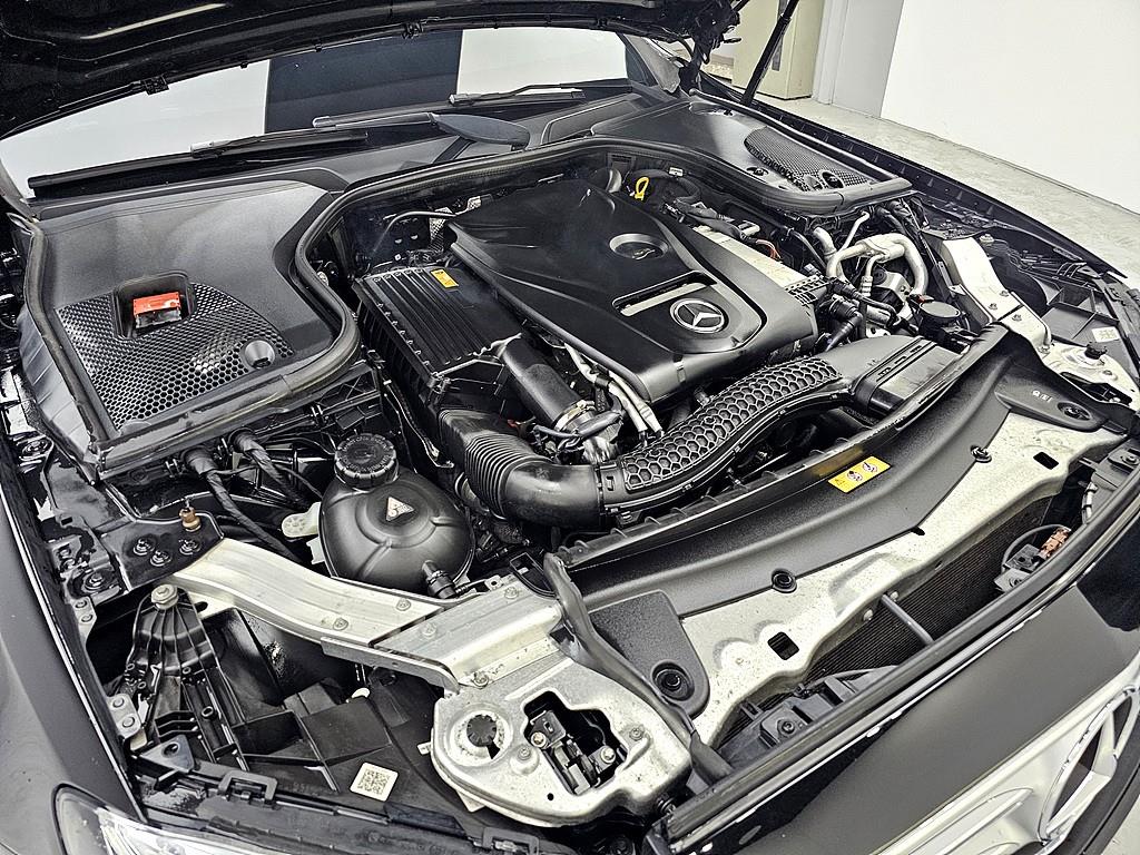 Mercedes Benz E class - Vista 6