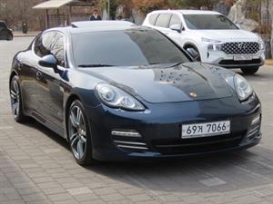 Porsche Panamera - Vista 4