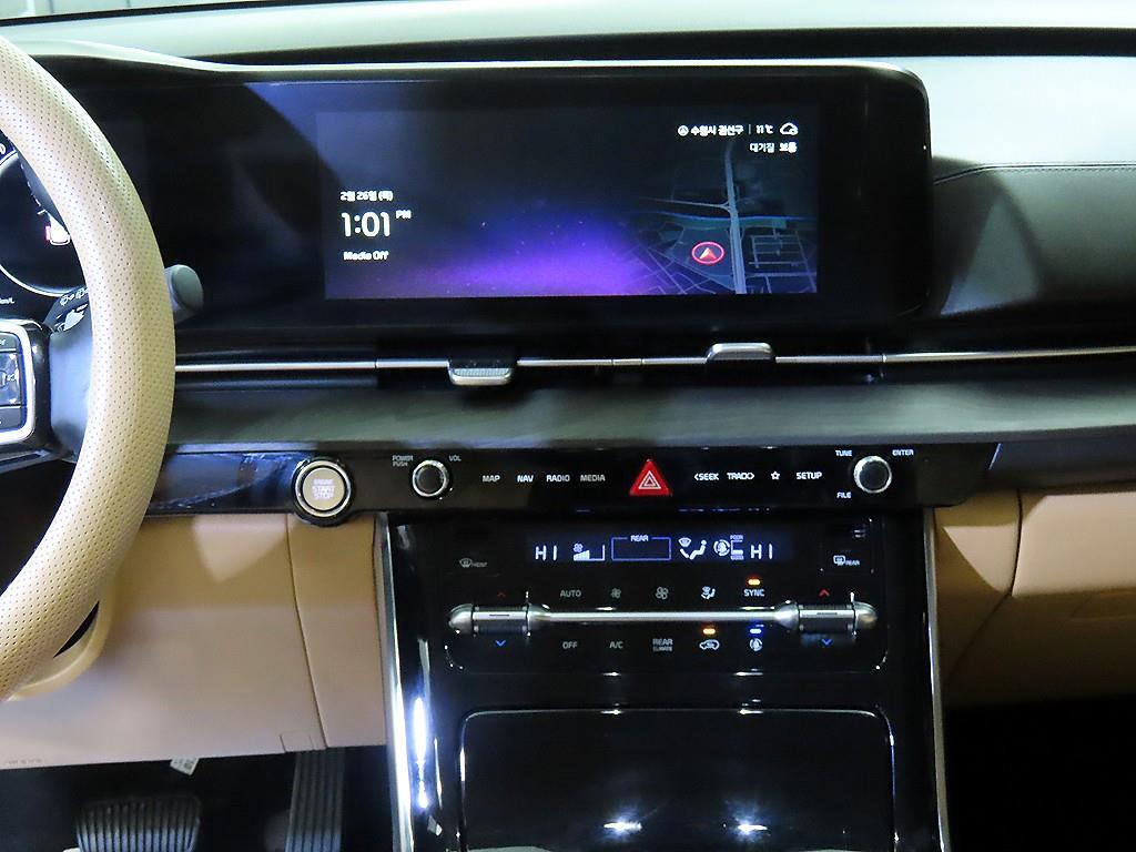 KIA Carnival - Vista 12