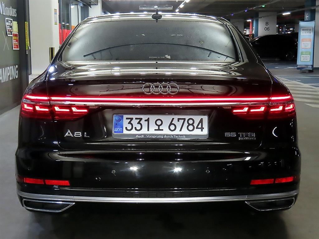 Audi A8 - Vista 5