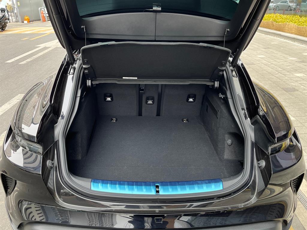 Porsche Taycan 2025 Negro - Importación desde Corea - HF Imports Iquique - Foto 15