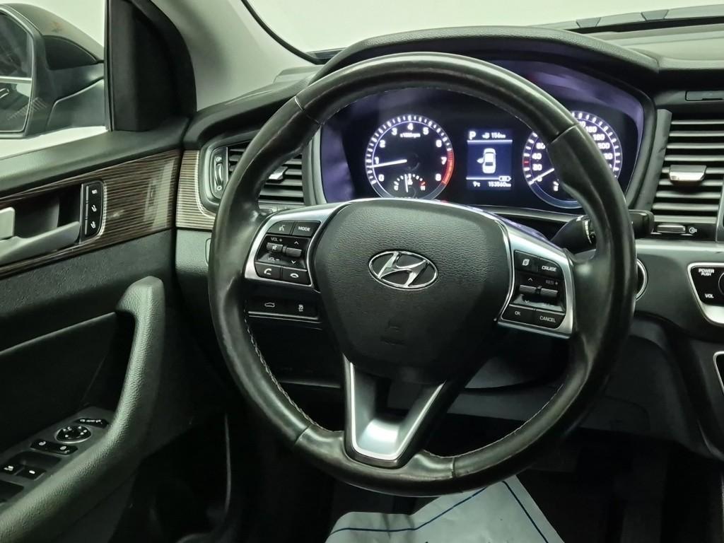 HYUNDAI Sonata - Vista 9