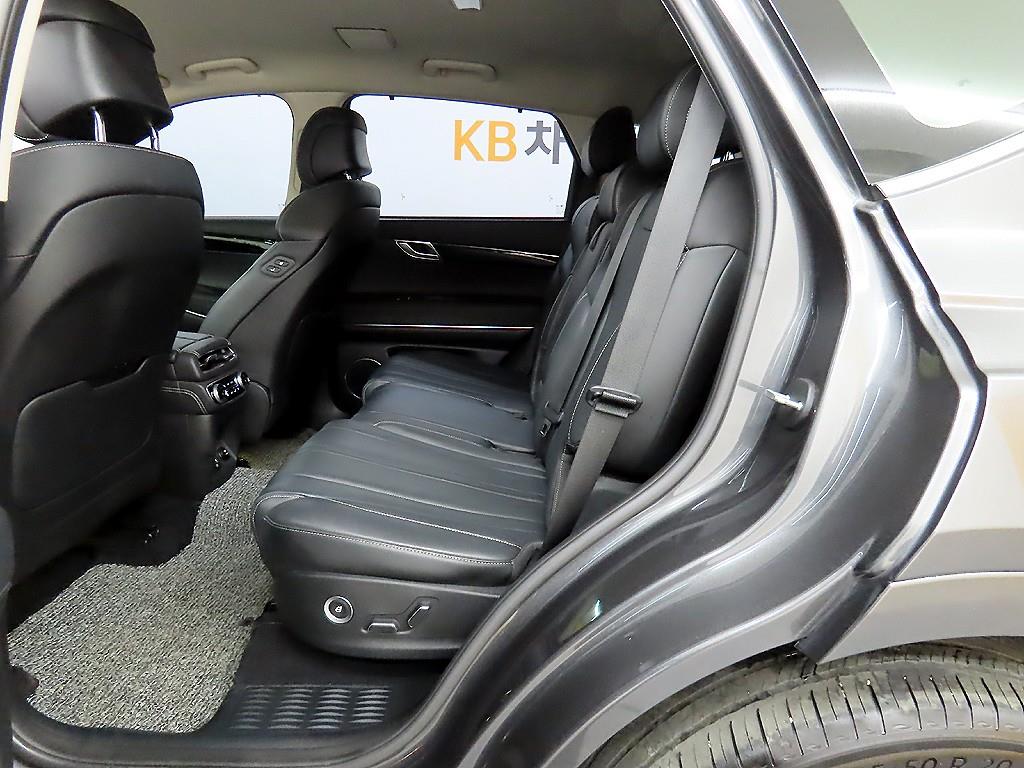 Genesis GV80 - Vista 6