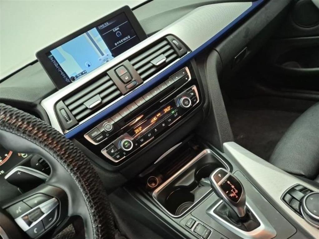 BMW 4 Series - Vista 10