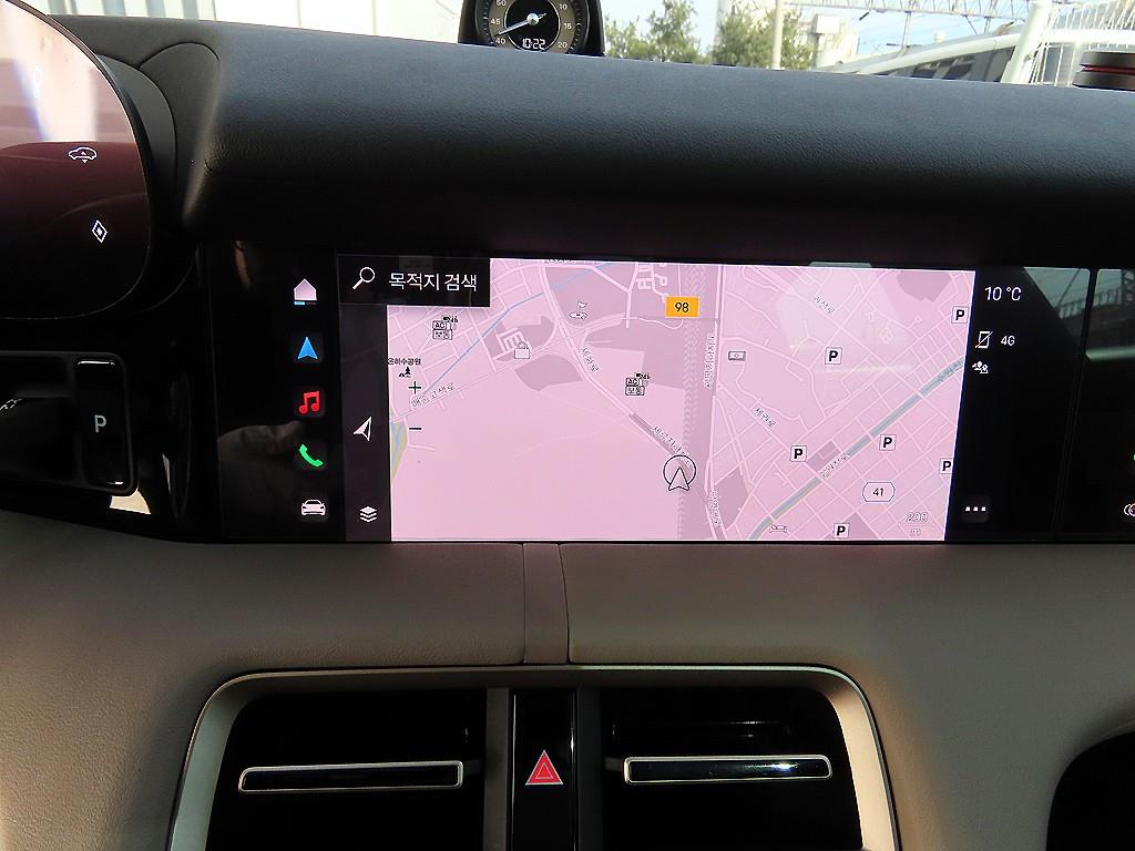 Porsche Taycan - Vista 12