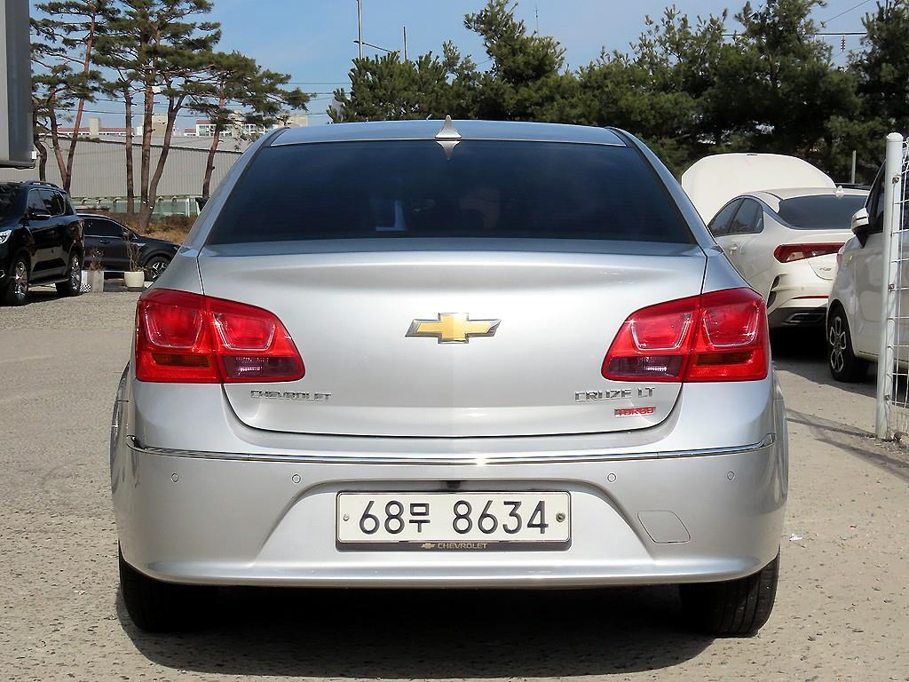 Chevrolet Cruise - Vista 4